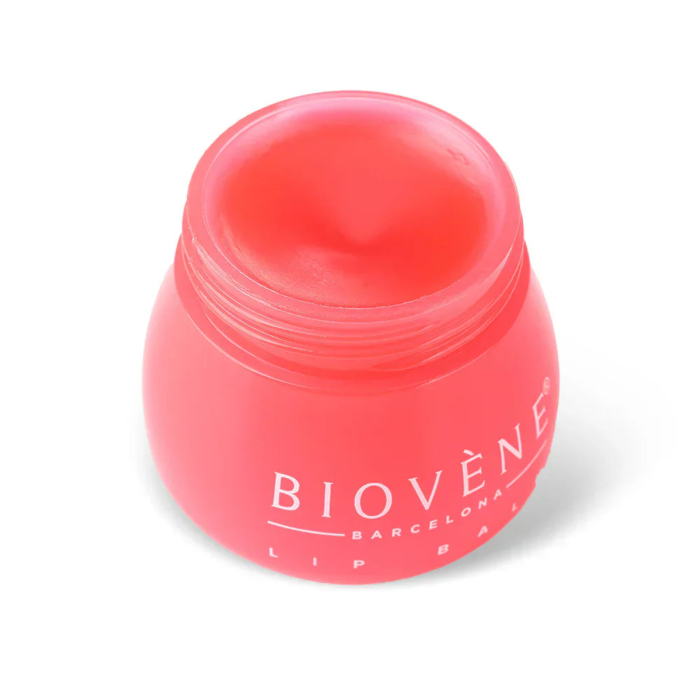 Balsam de buze cu căpșuni și niacinamidă pentru un finisaj radiant - 8 grame